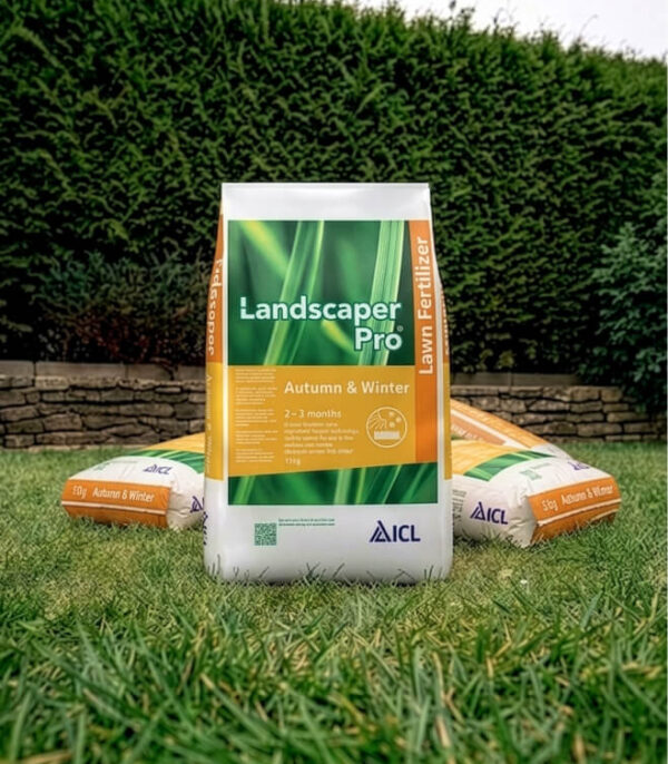 Landscaper Pro Autumn and Winter trávníkové hnojivo 15 kg