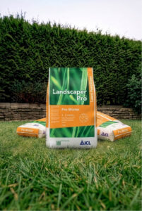 Landscaper Pro Pre-Winter trávníkové hnojivo 15 kg
